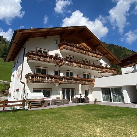 Garni B&B Schenk Selva di Val Gardena Ngoại thất bức ảnh