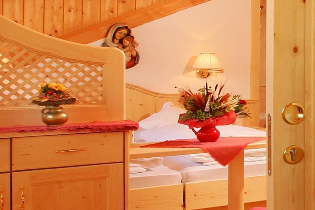 Garni B&B Schenk Selva di Val Gardena Phòng bức ảnh