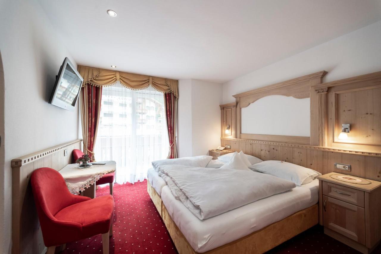 Garni B&B Schenk Selva di Val Gardena Ngoại thất bức ảnh