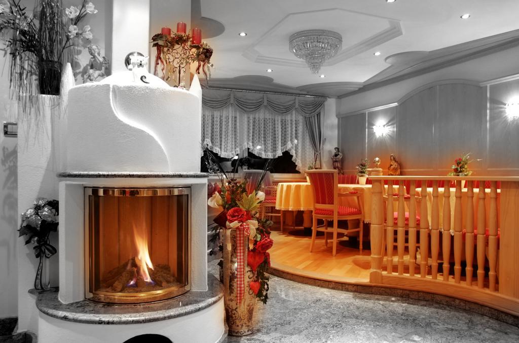 Garni B&B Schenk Selva di Val Gardena Ngoại thất bức ảnh